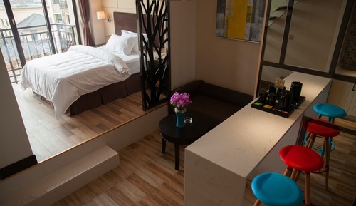 Suite (Ultra Sassy Double)