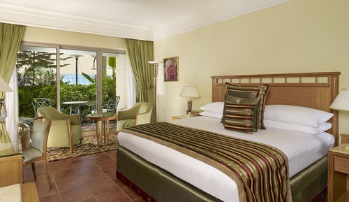 Classic Room, 1 King Bed, Pool Access