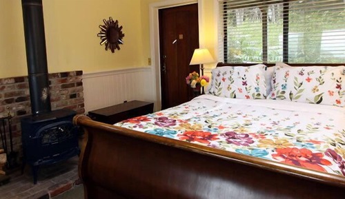 Greenwood (Pet friendly)