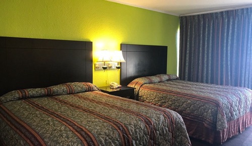 Standard Room, 2 Double Beds, Non Smoking