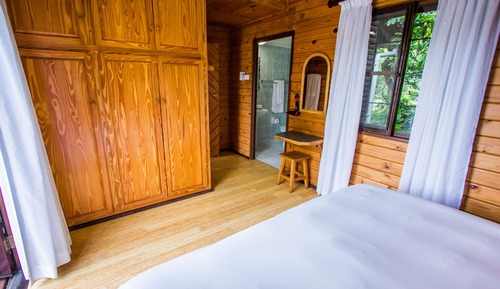 Chalet, 2 Double Beds, Lake View