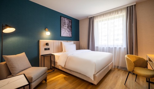 Room (Individual)