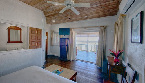 Suite, 1 King Bed, Ocean View