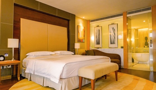 Regency Suite King