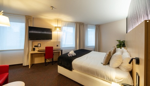 Suite (Nuptiale)