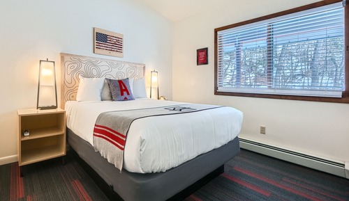 Adventure Queen Suite
