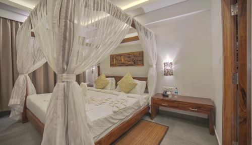 Jacuzzi Suite