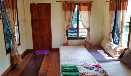 Family Bungalow for 10