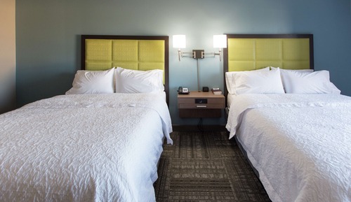 Room, 2 Queen Beds, Accessible, Bathtub (Hearing)