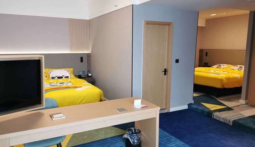 Family Room, Multiple Beds, Non Smoking