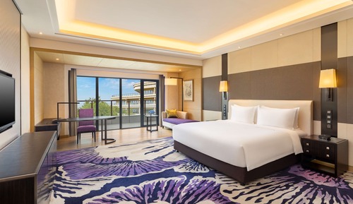 Executive Room-Lake View-1 King