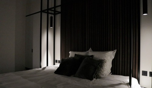 Deluxe Suite, 1 King Bed, Garden View