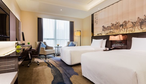Grand Deluxe Twin Room