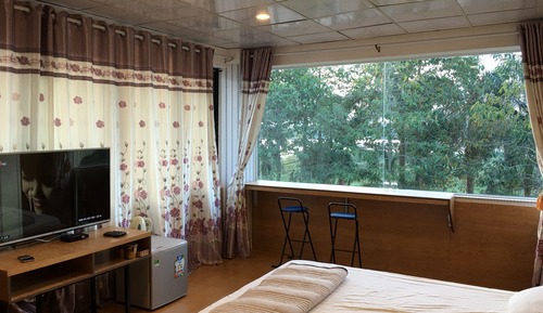 Deluxe Suite, Private Bathroom, River View