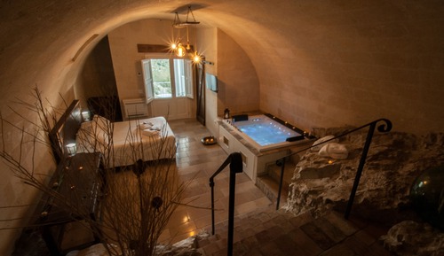 Panoramic Suite, Hot Tub, Park View