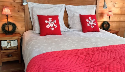 Classic Double or Twin Room, Private Bathroom (Sapin)