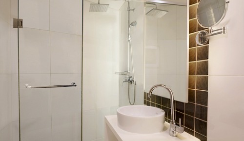 Room, 1 King Bed, City View (Residential)