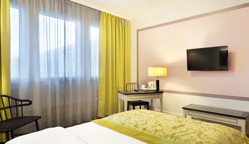 Standard Single Room (Front Manor)