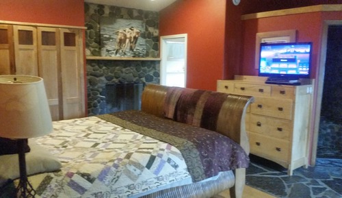The Captains Quarters (Romantic Suite) 