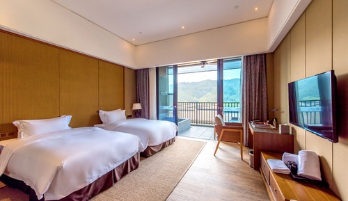 Superior Twin Room