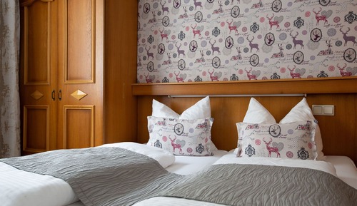 Traditional Room, 1 King Bed, Non Smoking, City View