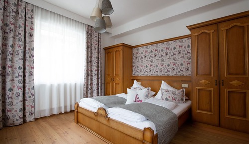 Traditional Double Room, 1 King Bed, Non Smoking (Murmele)