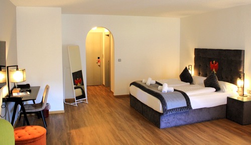 Junior Suite, Balcony, Mountain View