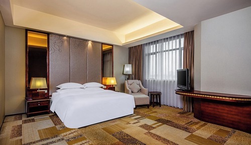 Premium Room, 1 King Bed