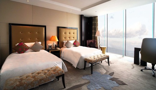 Luxury Suite, 1 Bedroom, Smoking (Luxury Bath)