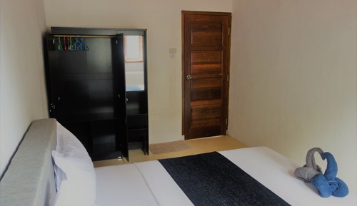 Comfort Double Room, 1 King Bed, Garden View, Beachside