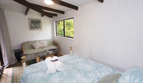 The Green Room Bedsitter