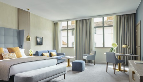 Classic Room, 1 King Bed, Accessible, Garden View