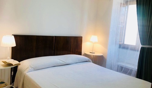 Deluxe Duplex, 2 Bedrooms, Kitchen, Valley View