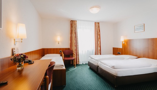 Triple Room