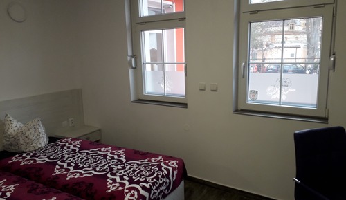 Junior Room, Courtyard View (room 4 Orchide)