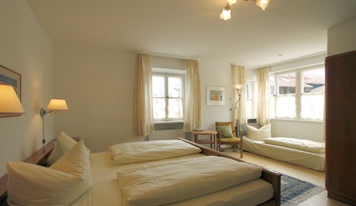 Standard Quadruple Room, Private Bathroom