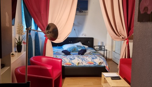 Classic Studio, Multiple Beds, Non Smoking, Garden View