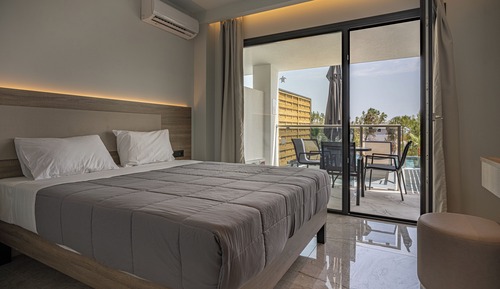 Superior Apartment, 1 Bedroom, Private Pool, Ground Floor (Swim Up)