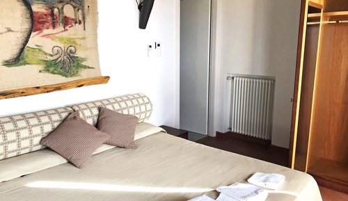Deluxe Double Room, Pool Access, Garden View (004)