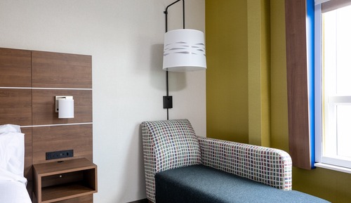 Standard Room, 1 King Bed, Accessible (Mobility Roll-In Shower)
