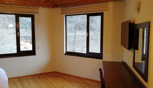 Deluxe Double or Twin Room, 2 Twin Beds, Non Smoking, River View