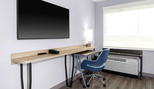 Room, 1 King Bed, Accessible, Bathtub (Hearing)