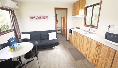 Self Contained Sleeps 6