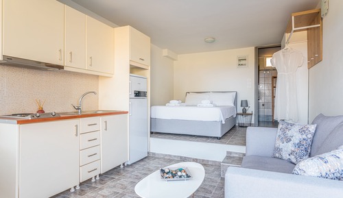 Studio Suite, Sea View (Petra)