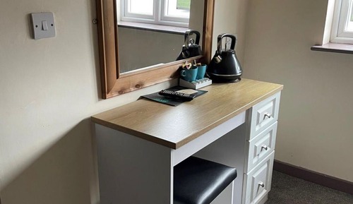 Basic Double Room, Roll-in Shower