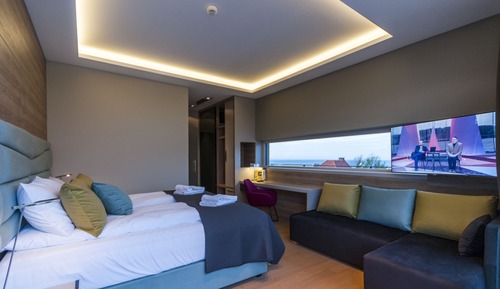 Premium Room, 1 King Bed with Sofa bed, Bay View (sea view, garden access - 1)