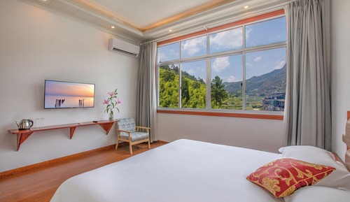 Exclusive Double Room, Hill View