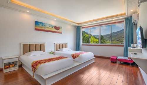 Superior Twin Room