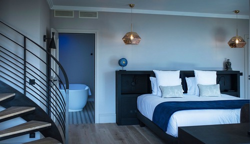 Suite, Lake View, Mezzanine