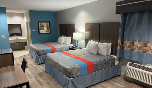 Room, 2 Queen Beds, Smoking, Refrigerator & Microwave